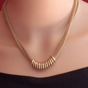 Elegant Gold Necklace